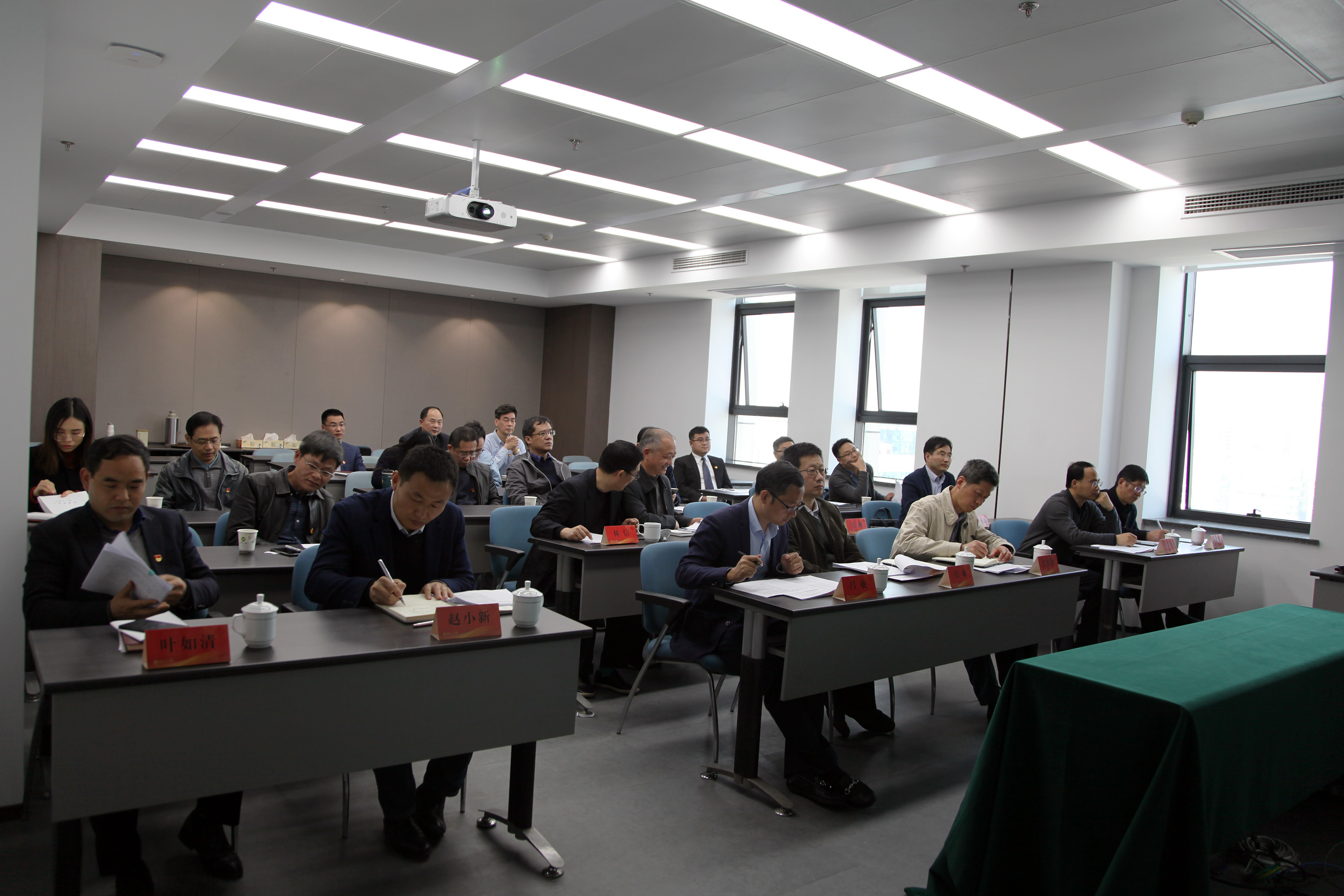 集團(tuán)公司召開基層黨支部星級評比現(xiàn)場展示會(huì)