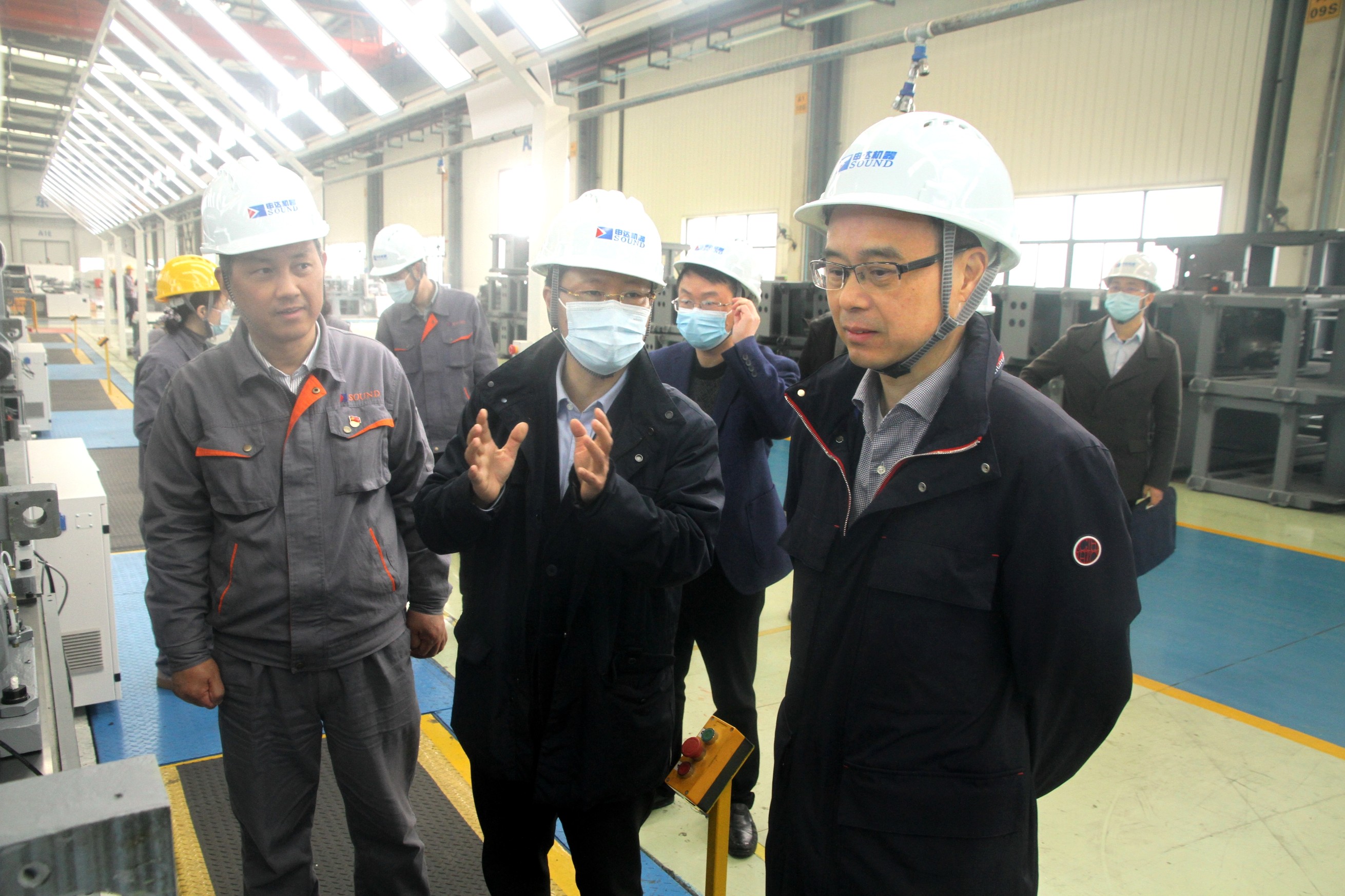 省國(guó)資委黨委委員、副主任姜揚(yáng)劍赴申達(dá)機(jī)器公司調(diào)研