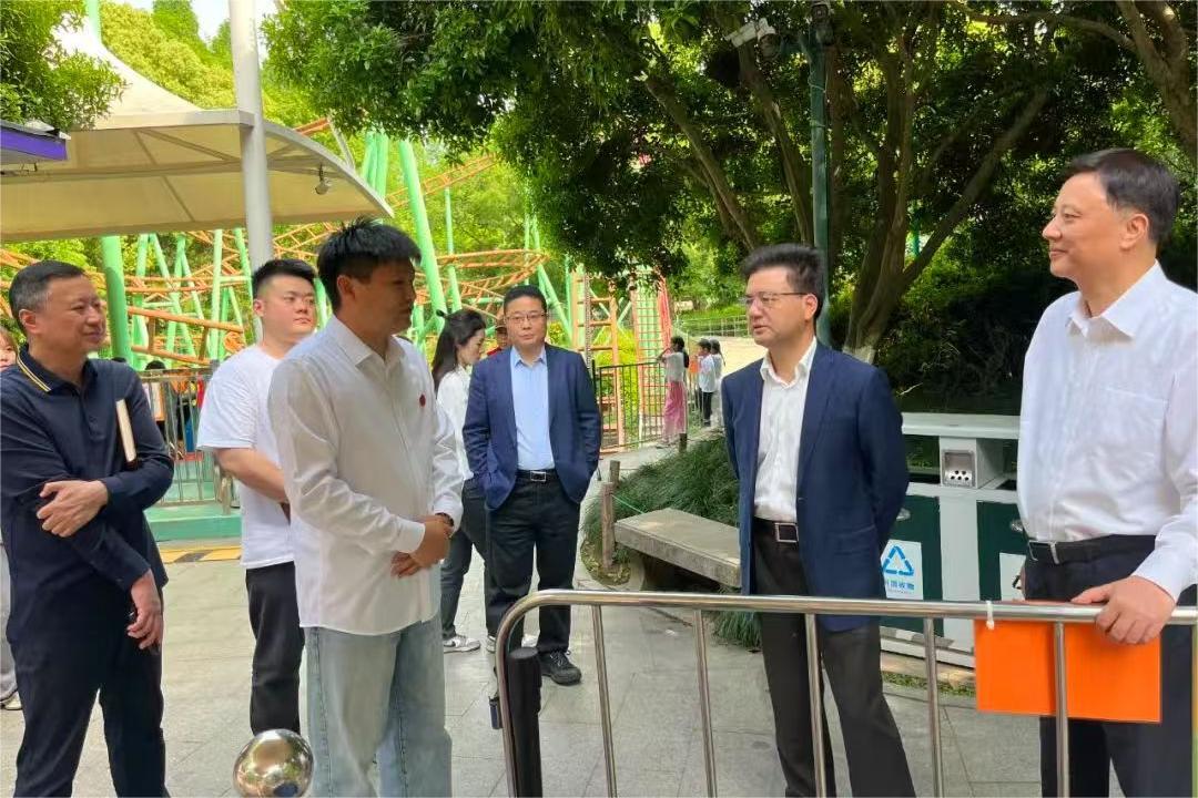 省國資委副主任董正泉一行赴杭州動物園、少兒公園開展節(jié)前安全生產(chǎn)檢查